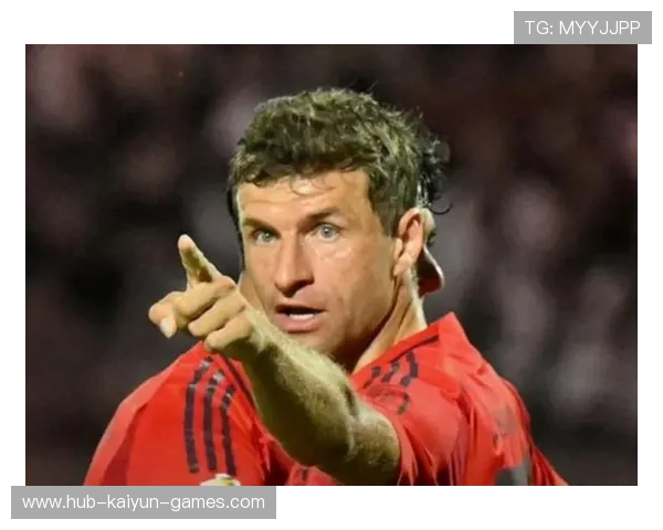 五大联赛最佳阵公布：拜仁三叉戟闪耀